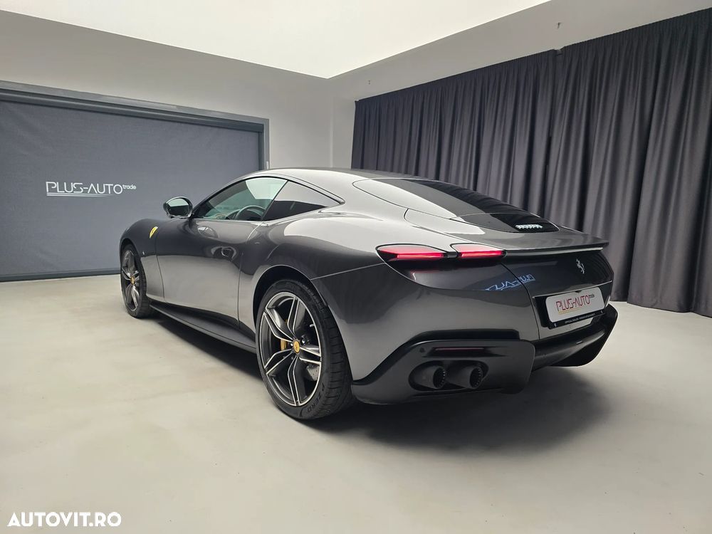 Ferrari Roma - 12