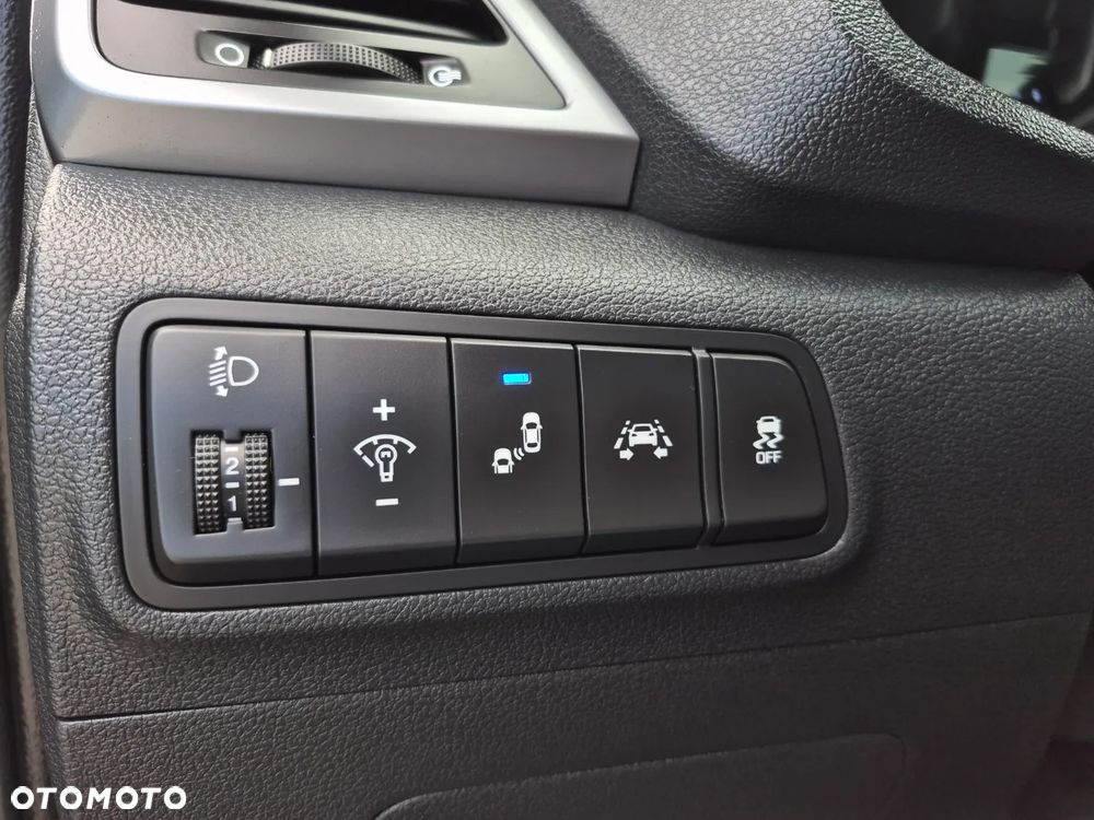 Hyundai Tucson blue 1.6 GDi 2WD Navi - 20