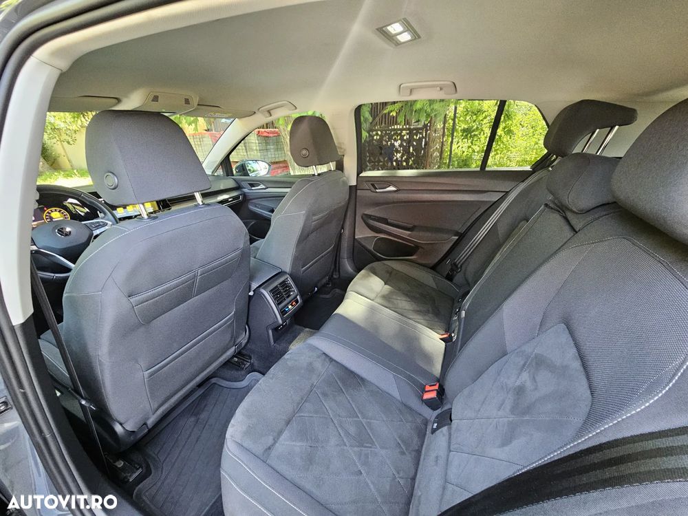 VOLKSWAGEN Golf 2022 — imagine 9