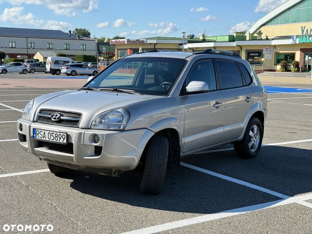 Hyundai Tucson 2.0 Comfort 2WD - 10