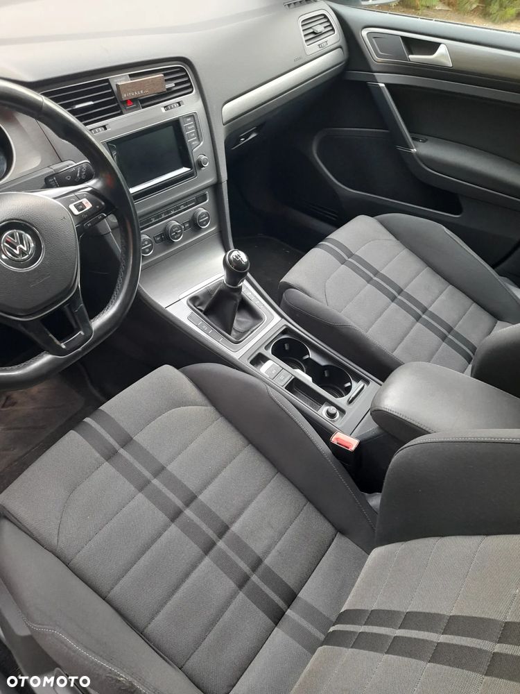 Volkswagen Golf 1.6 TDI BlueMotion Trendline - 28