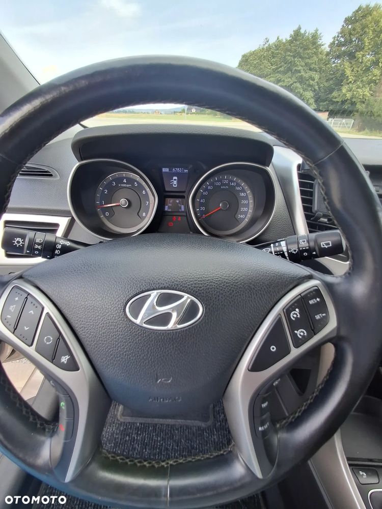 Hyundai i30 1.4 Family - 5