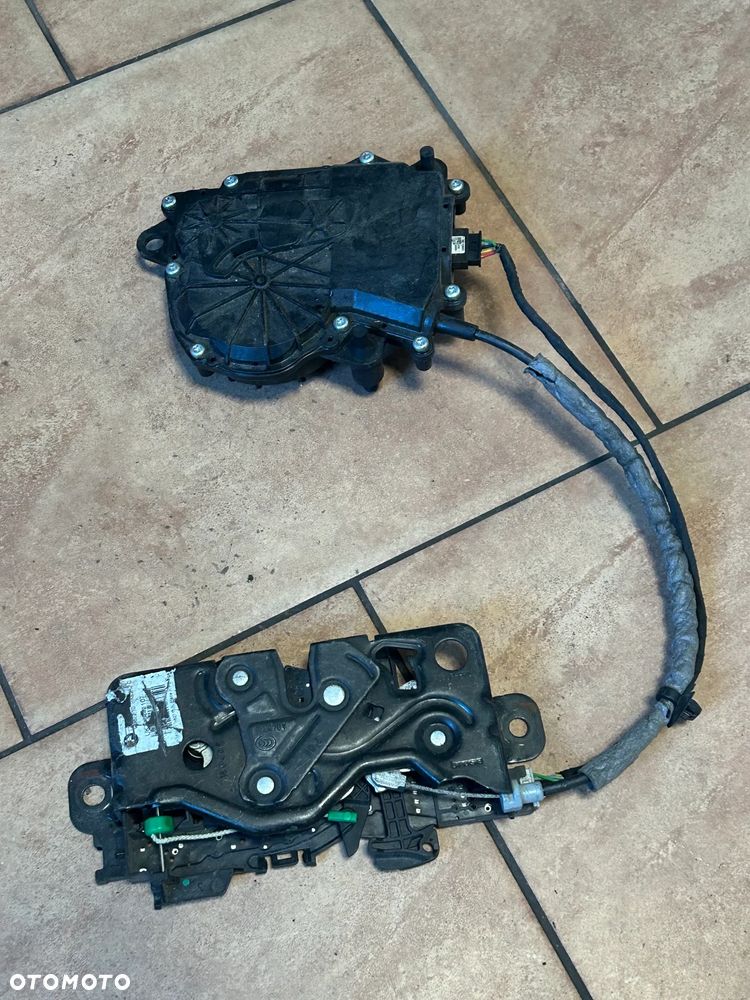 BMW X2 F39 ZAMEK KLAPY BAGAŻNIKA DOCIĄG 7423848 7464411 - 1