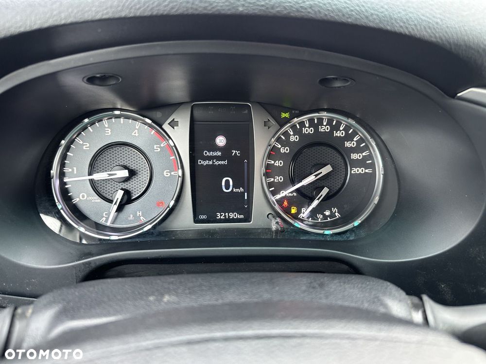 Toyota Hilux 2.8 D-4D Double Cab SR5 4x4 - 9