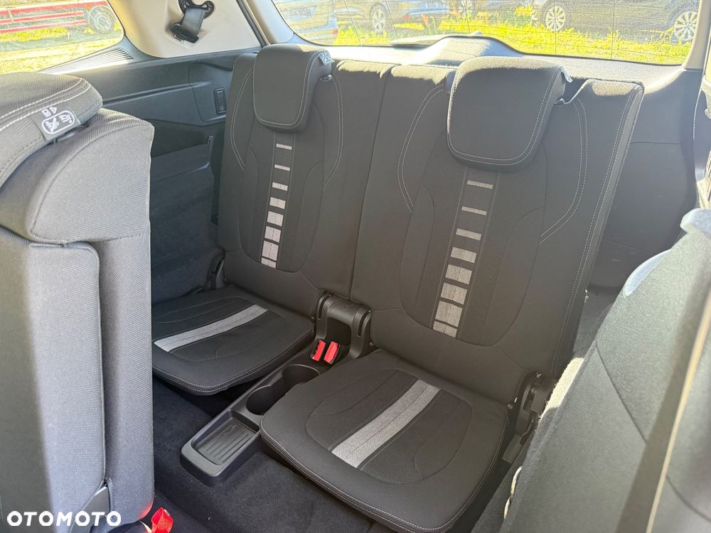 BMW Seria 2 216d GT - 15