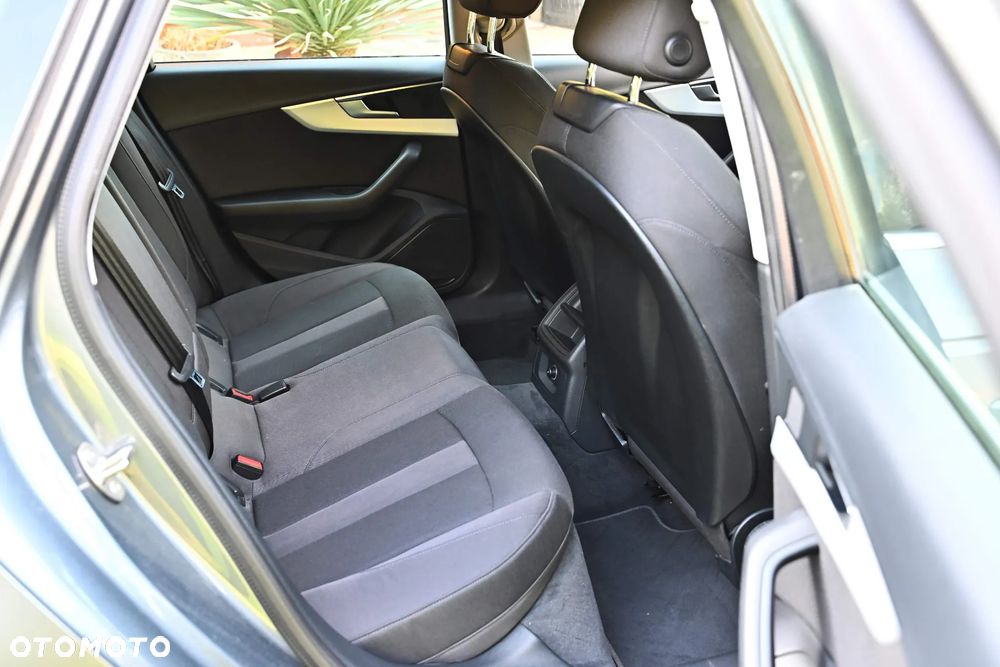 Audi A4 Avant 2.0 TDI S tronic sport - 10