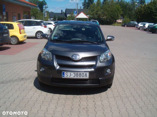 Toyota Urban Cruiser - 10