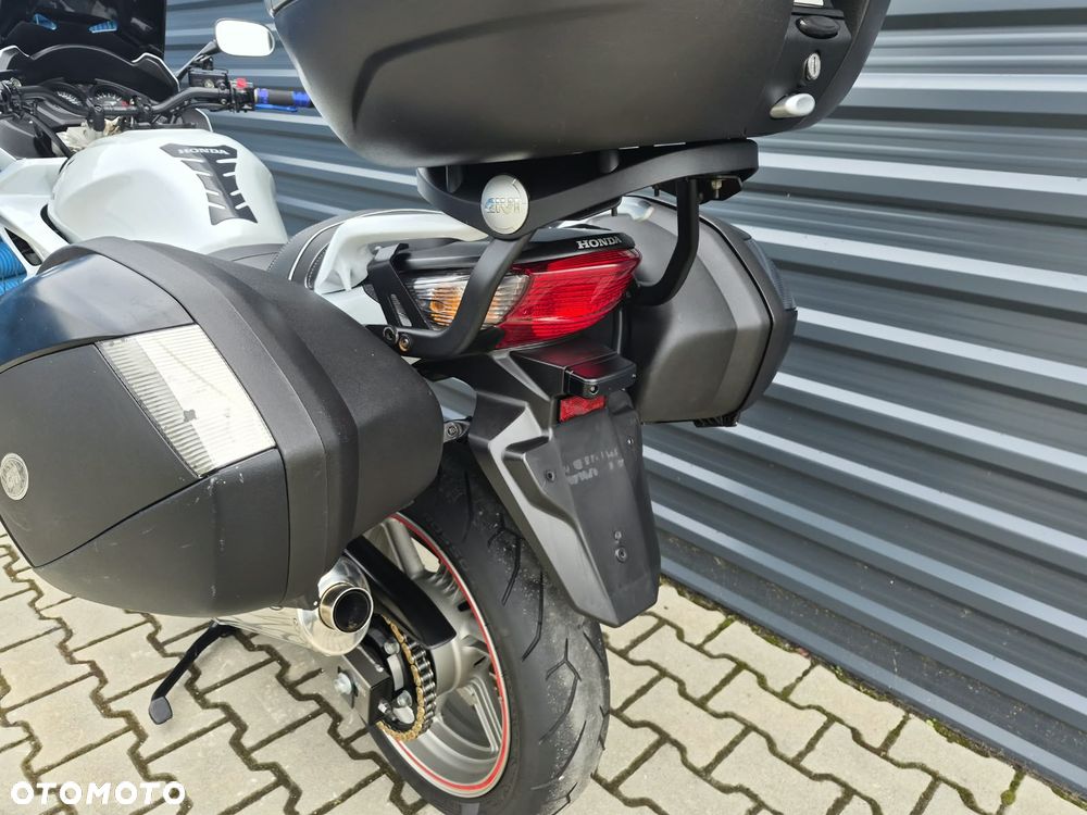 Honda CBF - 19