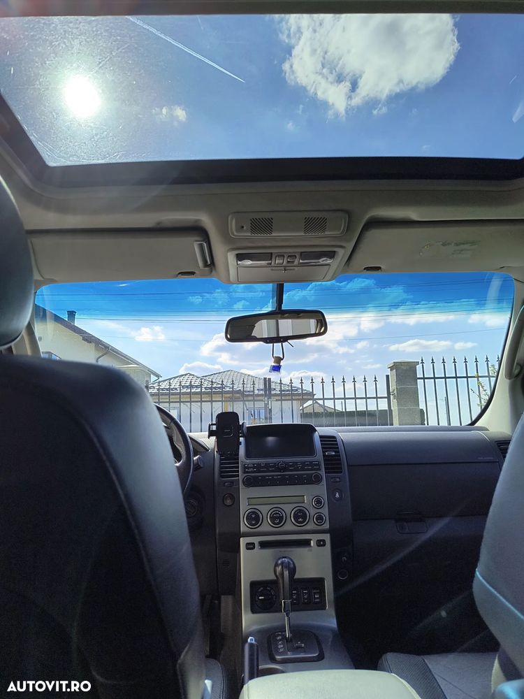 Nissan Pathfinder 2.5 dCi Aut LE - 21