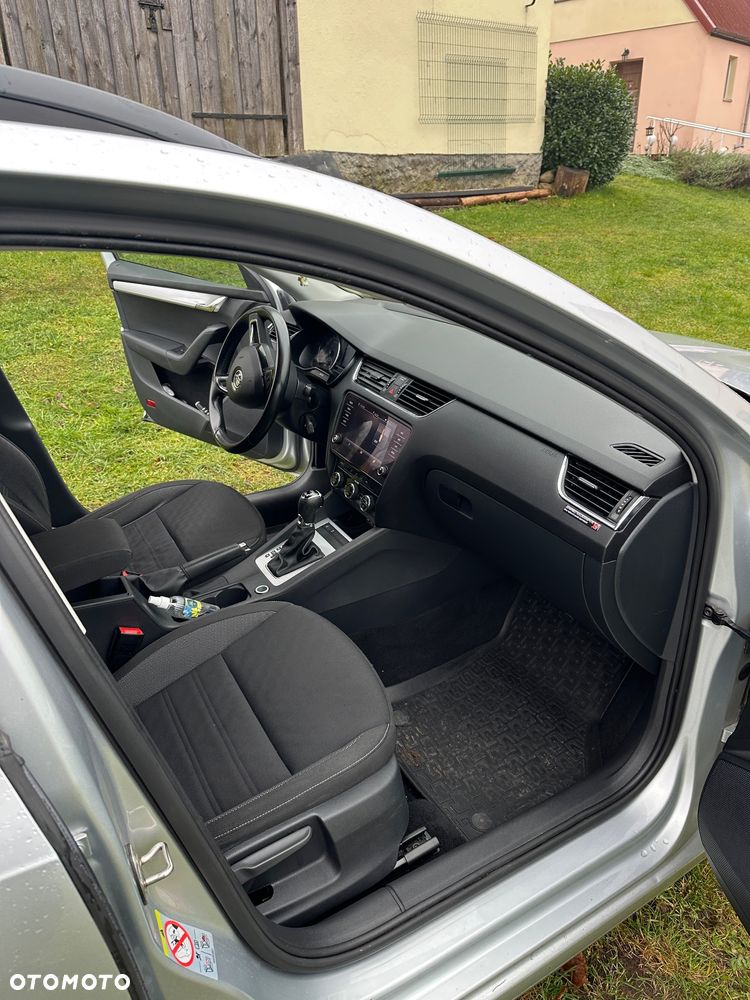 Skoda Octavia Scout 2.0 TDI 4x4 DSG - 7