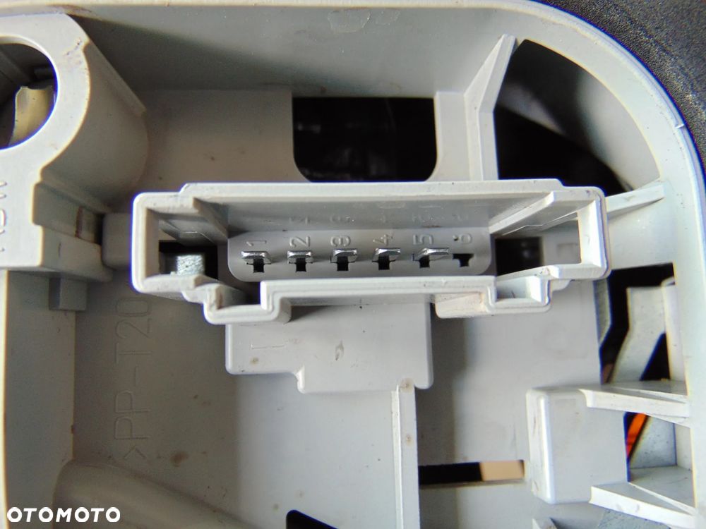 ORYGINAŁ lampa tylna tył prawa VW Volkswagen Polo 4 IV FL lift 05-09r - 8