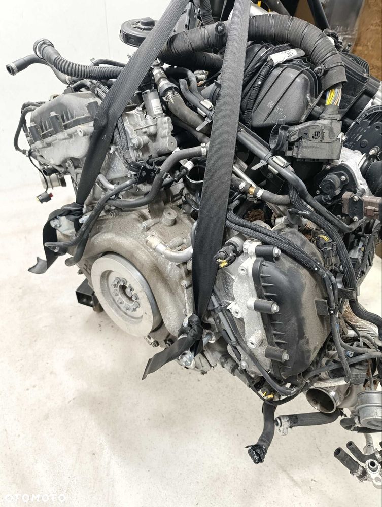 Silnik M838TE 3.8L V8 RWD z McLaren 570S z 2016 roku, wersja USA - 3