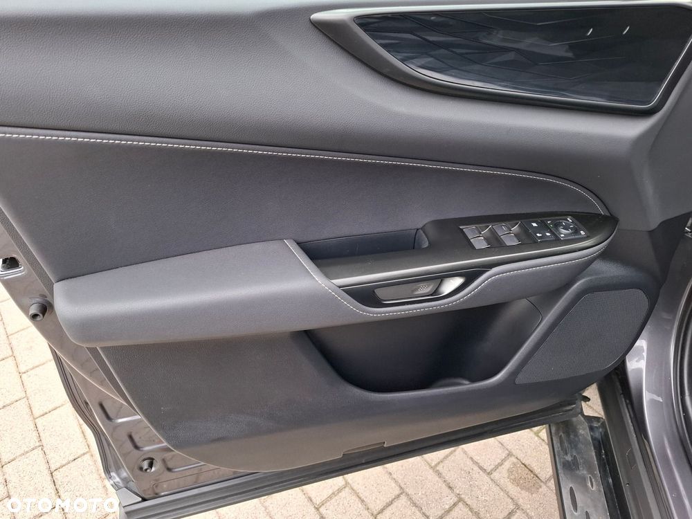 Lexus NX - 12