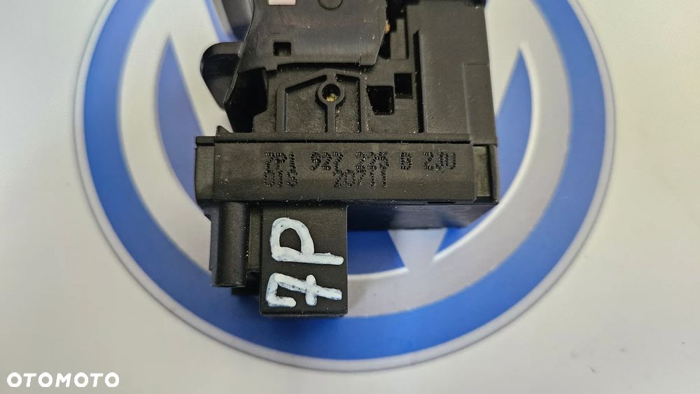 VW Touareg 7P II 2010- Przełącznik hamulca parkingowego Przycisk hamulca ręcznego  7P1927225B - 3