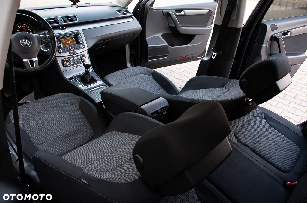 Volkswagen Passat 2.0 TDI Comfortline CityLine - 23