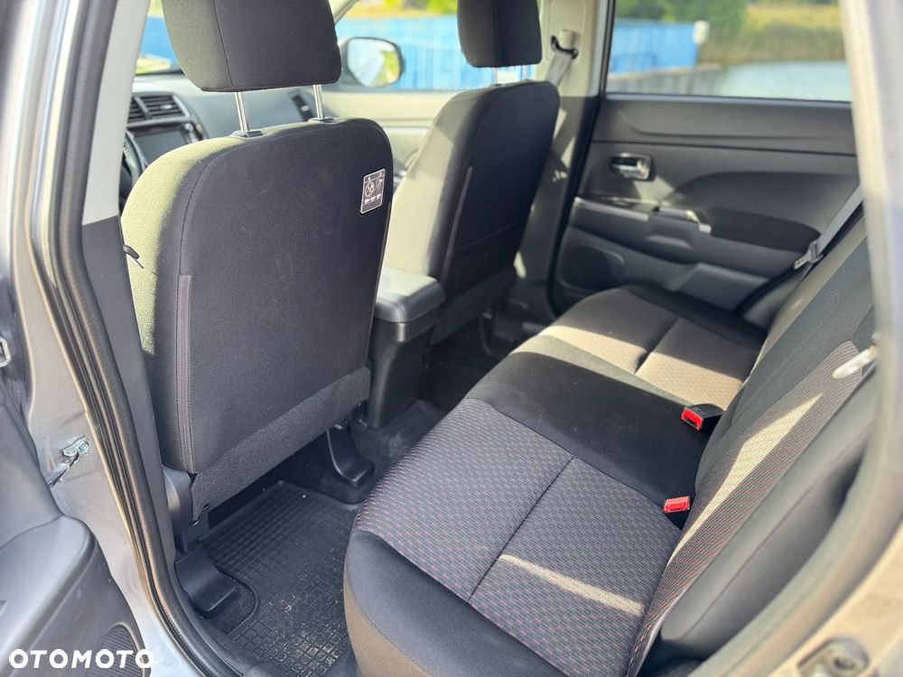Mitsubishi ASX 1.6 Invite Navi - 11