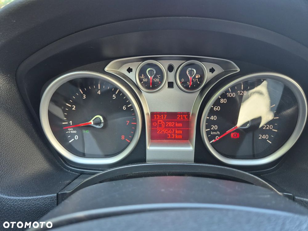Ford Focus 1.6 Ambiente - 8