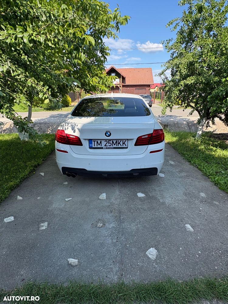 BMW Seria 5 520i - 4