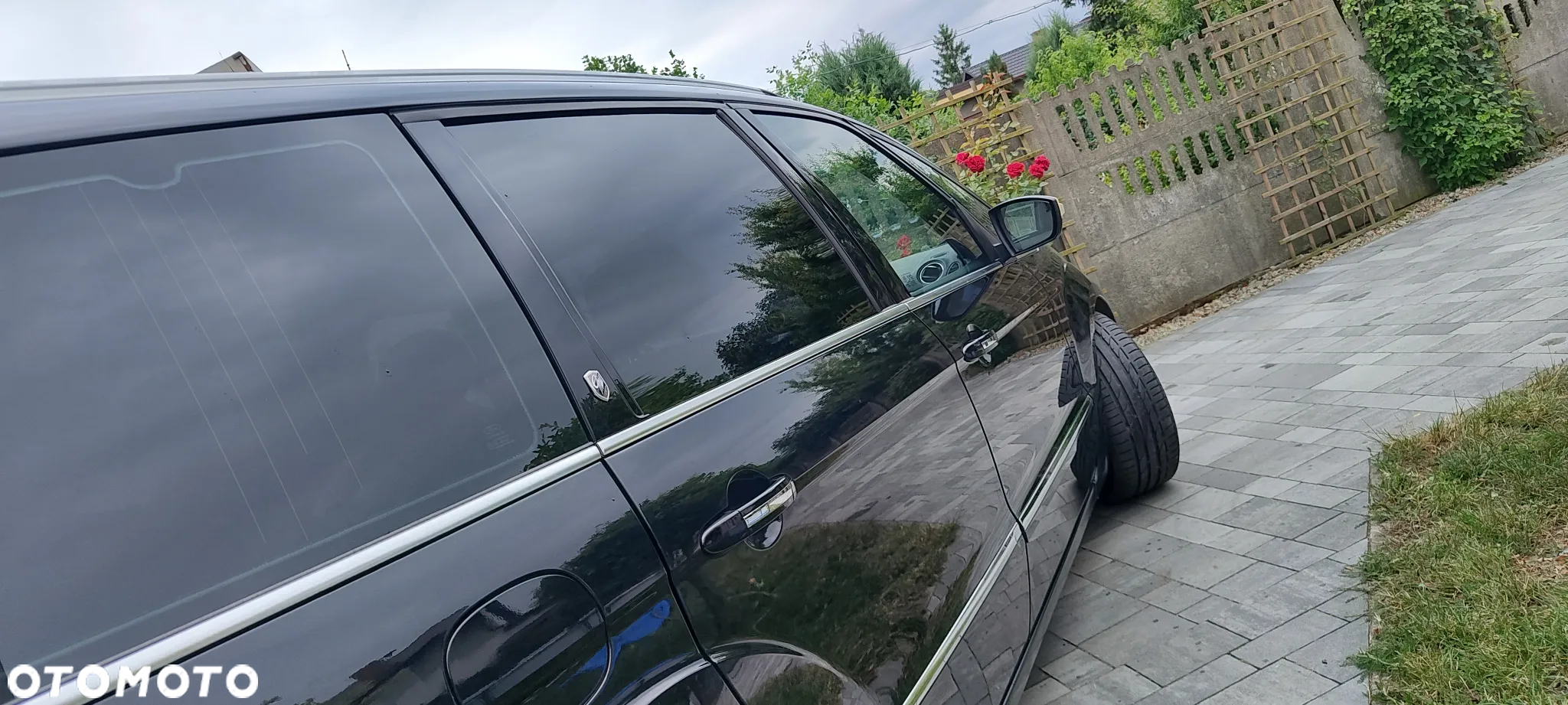 Ford Galaxy 2.0 TDCi DPF Ghia - 9