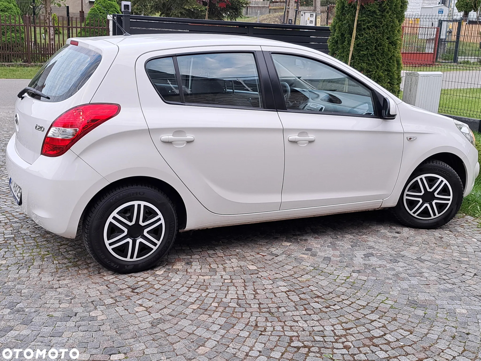 Hyundai i20 1.2 FIFA WM Edition - 15