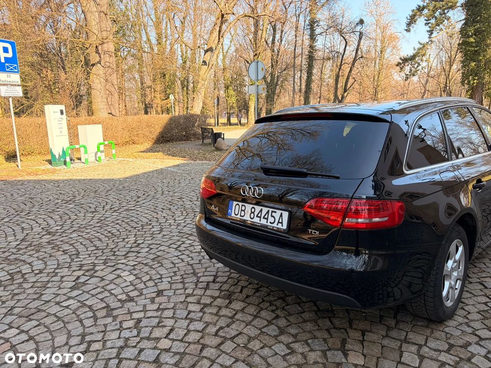 Audi A4 Avant - 6