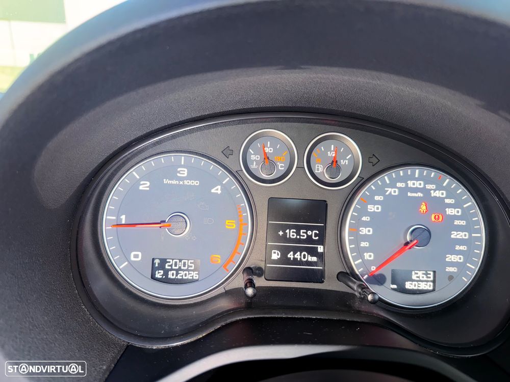 Audi A3 Cabrio 2.0 TDi S-line - 21