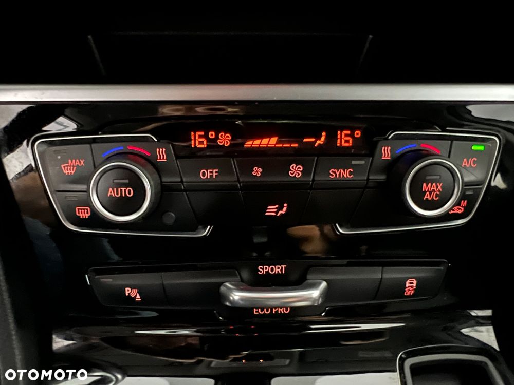 BMW Seria 2 218d Advantage sport - 36
