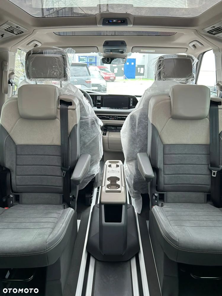 Volkswagen Multivan 2.0 TDI L2 Edition DSG - 16