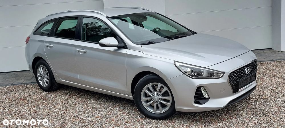 Hyundai i30 1.0 T-GDI Family - 3