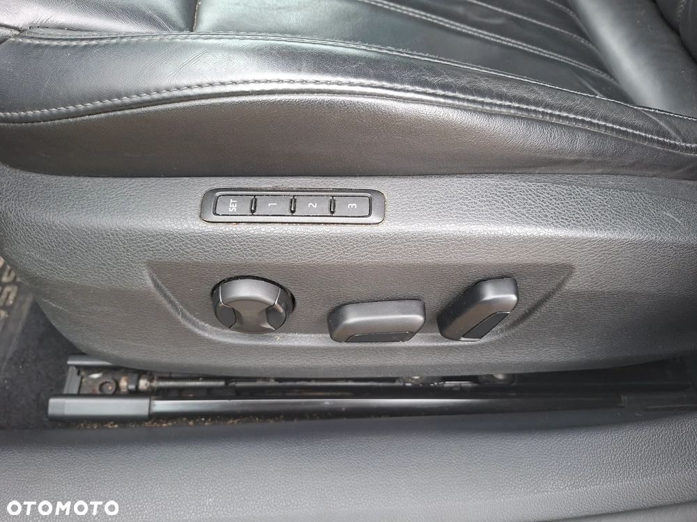 Skoda Superb 2.0 TDI DSG Premium Edition - 18