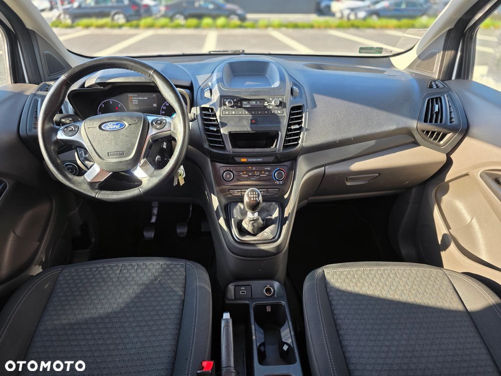 Ford Tourneo Connect - 16