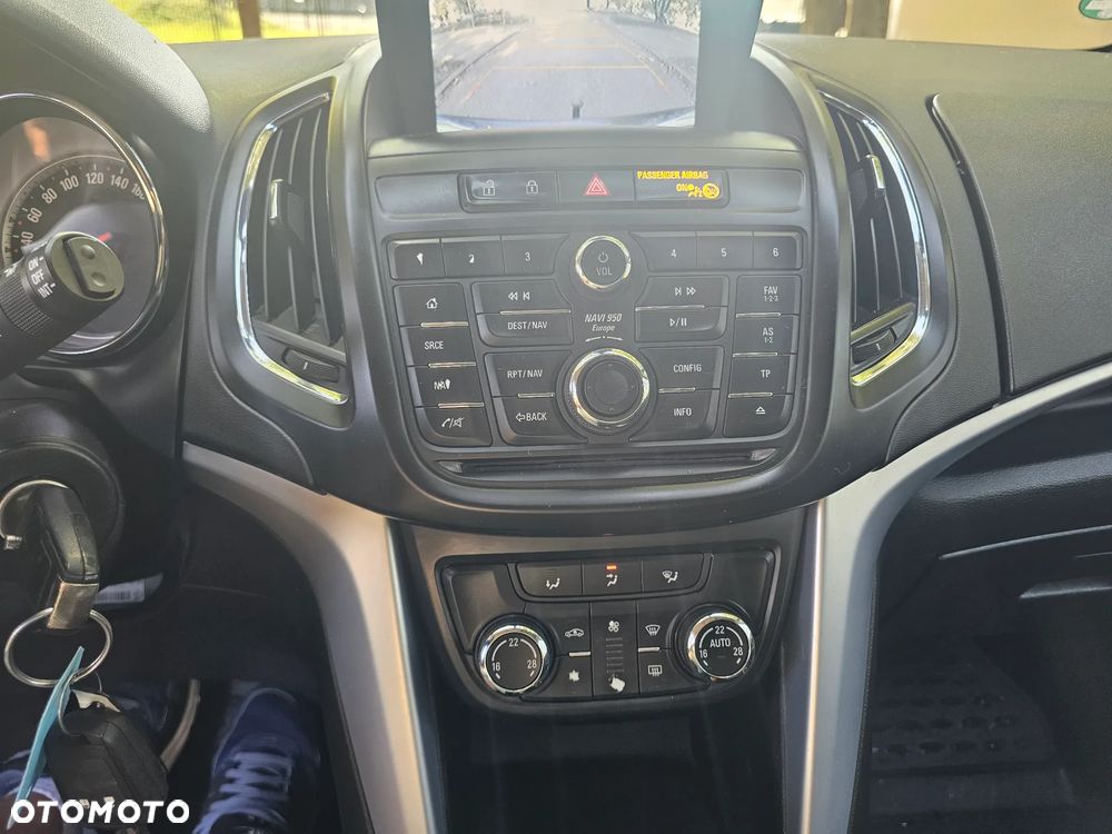 Opel Zafira Tourer 1.4 Turbo Business Edition - 24