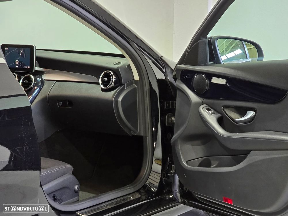 Mercedes-Benz C 200 d Station 7G-TRONIC Exclusive - 32