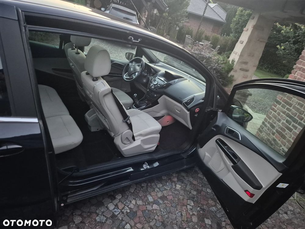 Ford B-MAX - 13
