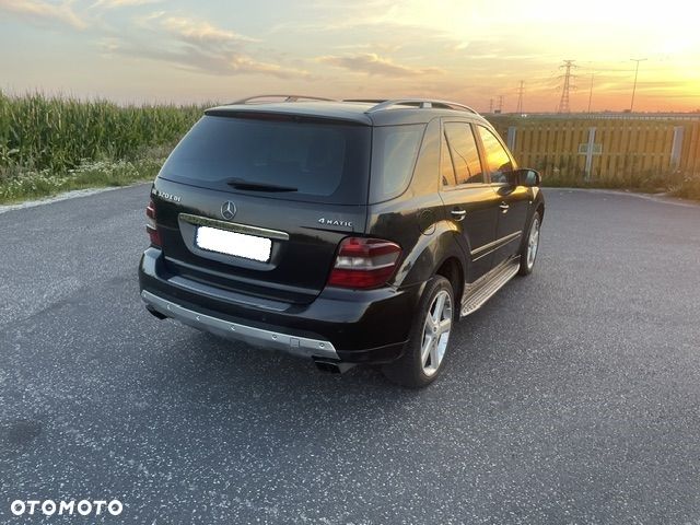 Mercedes-Benz ML 320 CDI 4Matic 7G-TRONIC Edition 10 - 17