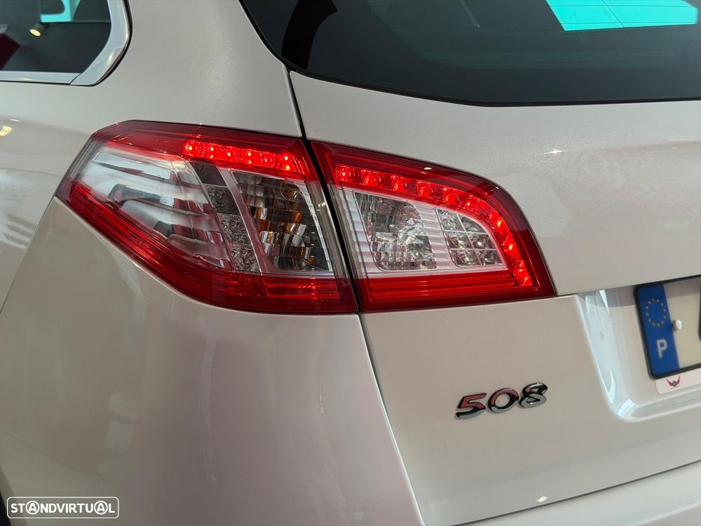 Peugeot 508 RXH 2.0 HDi Hybrid4 Limited Edition 2-Tronic - 16