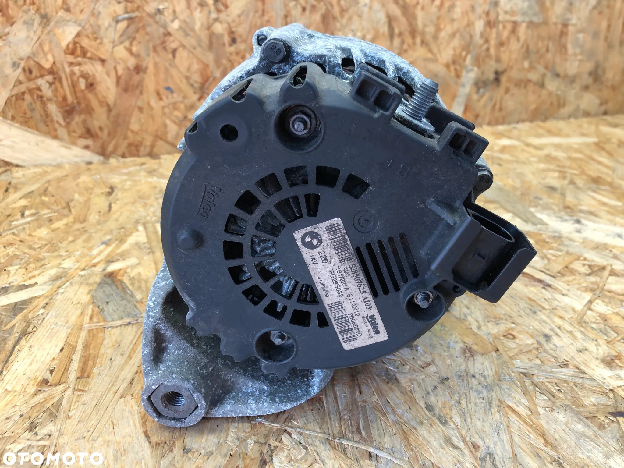 BMW X3 F25 2.0D 184KM ALTERNATOR - 2