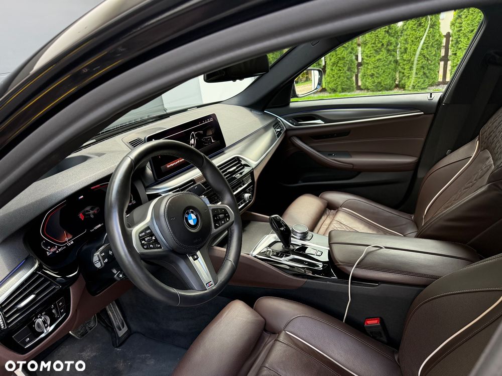 BMW Seria 5 520d xDrive mHEV M Sport sport - 17