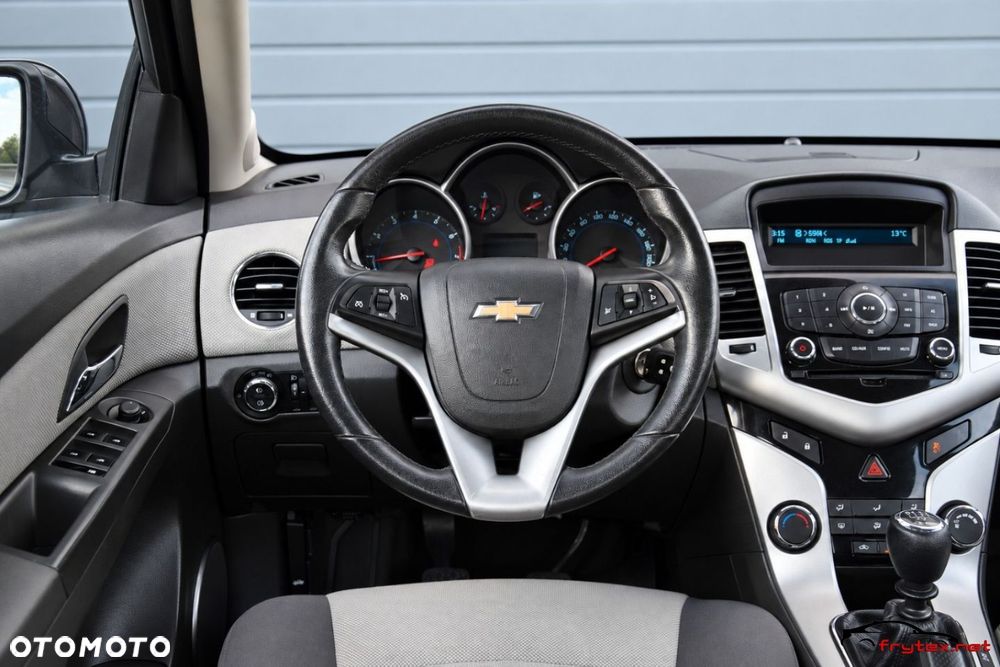 Chevrolet Cruze - 29