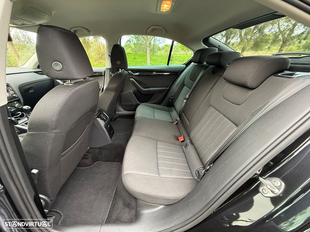 Skoda Octavia 1.6 TDi Style - 9