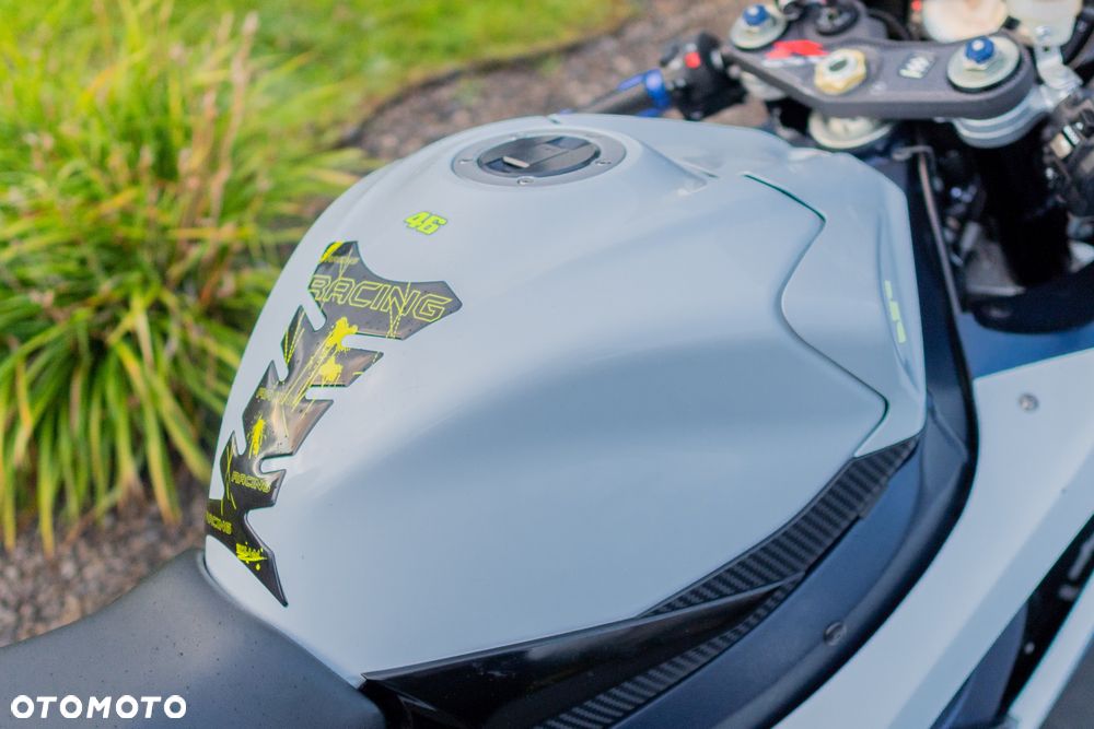 Suzuki GSX-R - 20