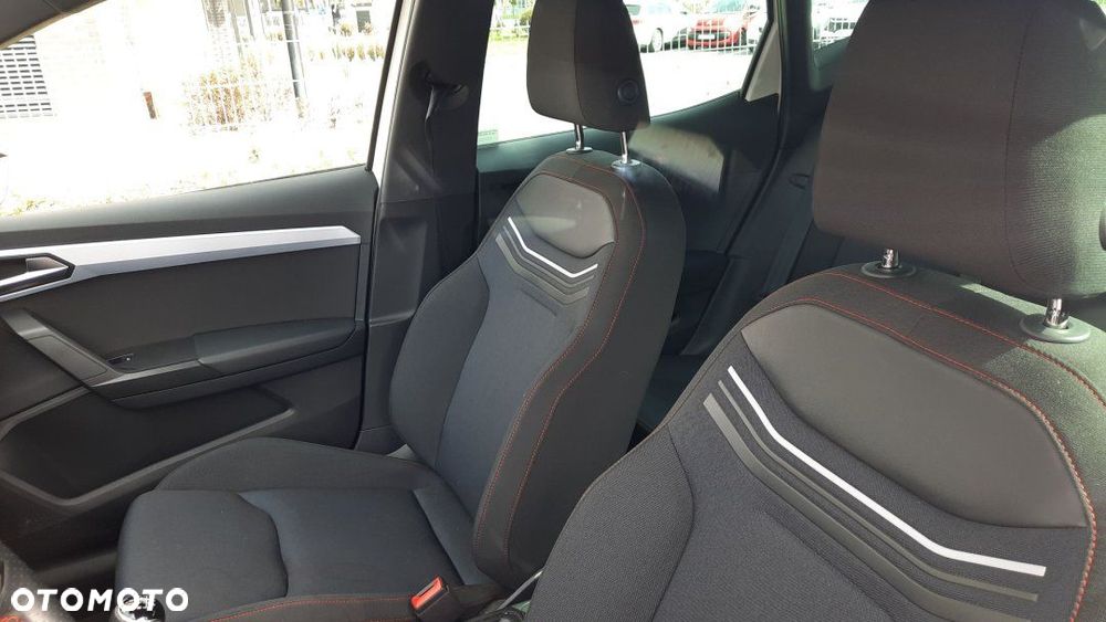 Seat Arona - 12
