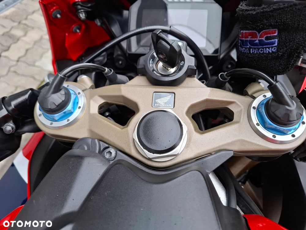 Honda CBR - 26