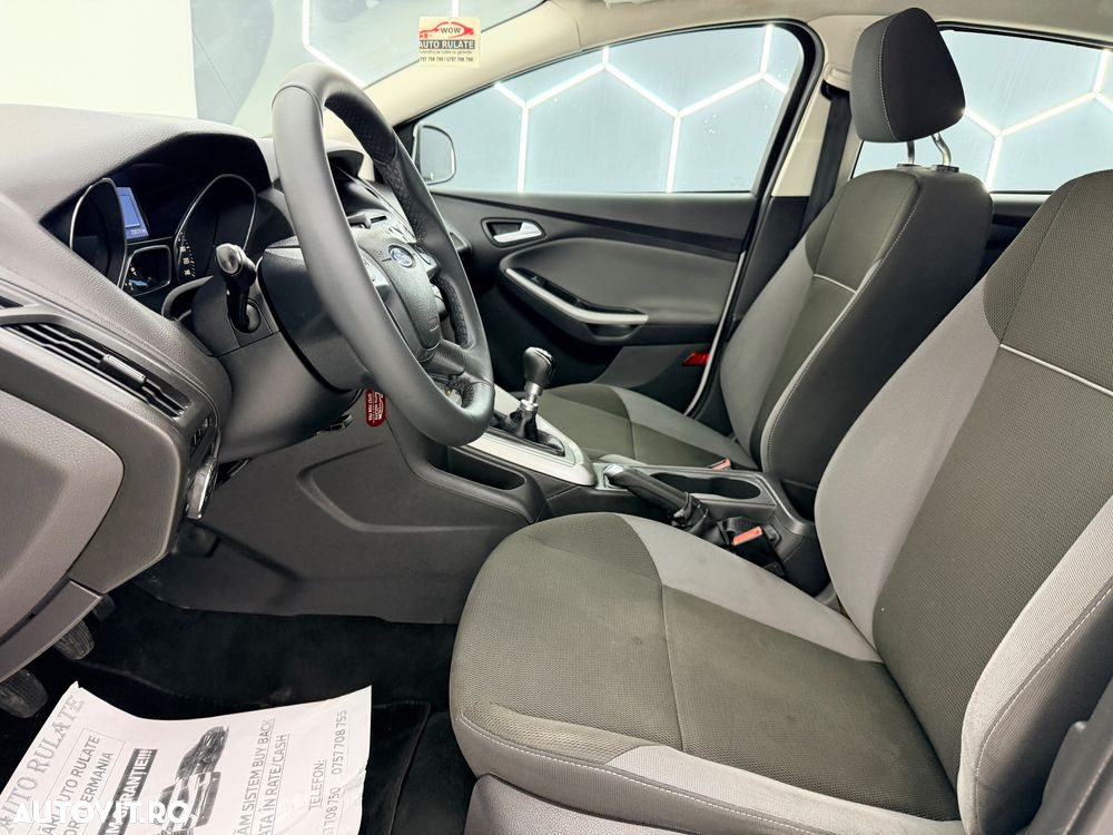 Ford Focus 1.6 TDCi DPF Champions Edition - 11