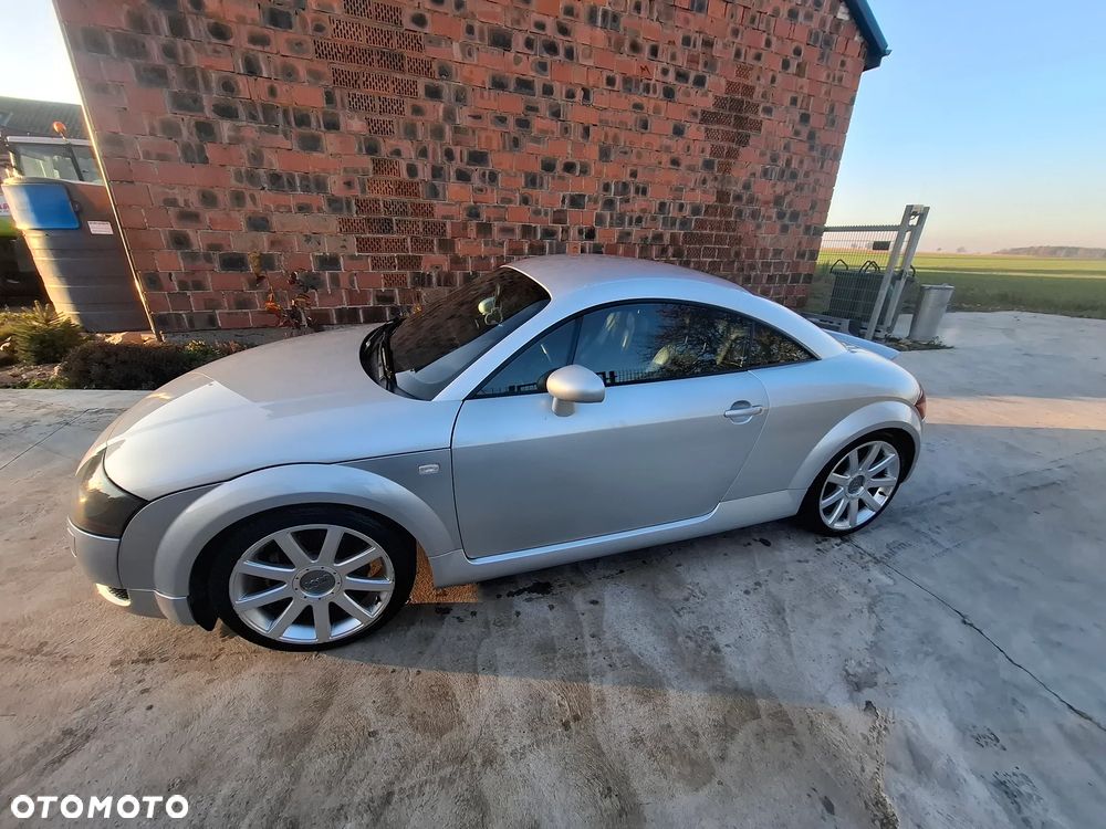 Audi TT Coupé 1.8T Quattro - 5