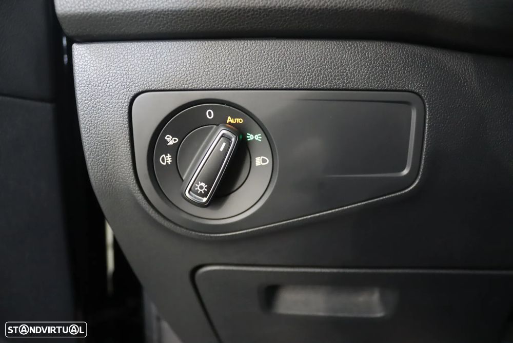 VW Tiguan 2.0 TDI R-Line DSG - 14