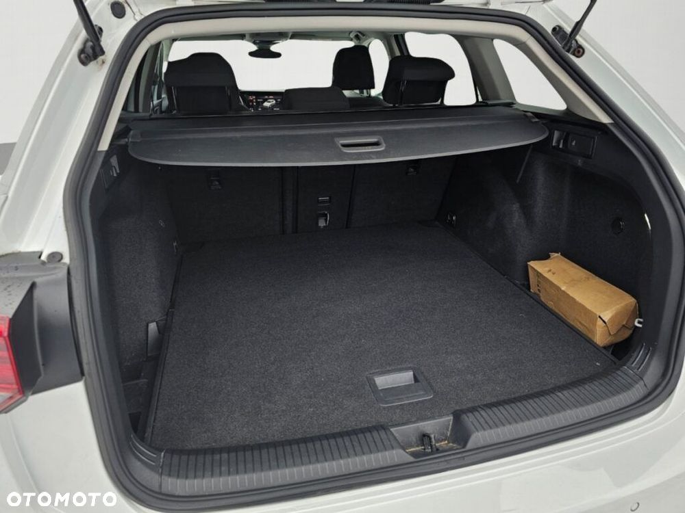 Volkswagen Golf Variant 1.5 eTSI EVO Style DSG - 10