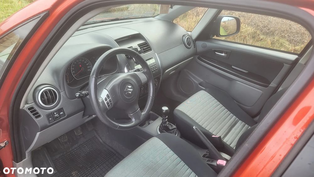 Suzuki SX4 - 17