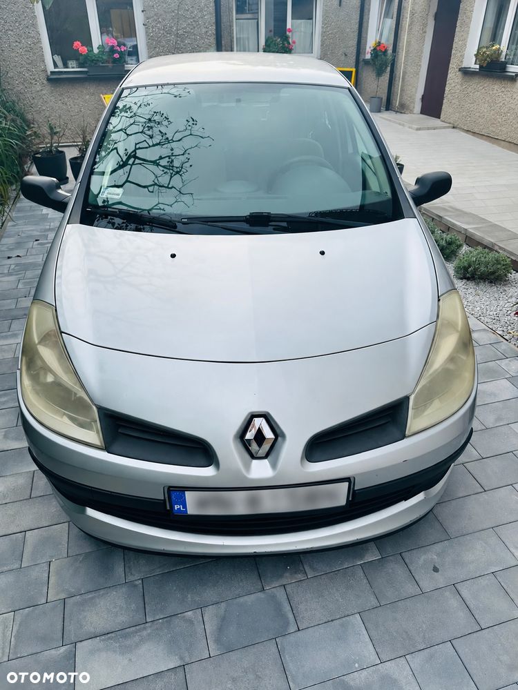 Renault Clio - 1