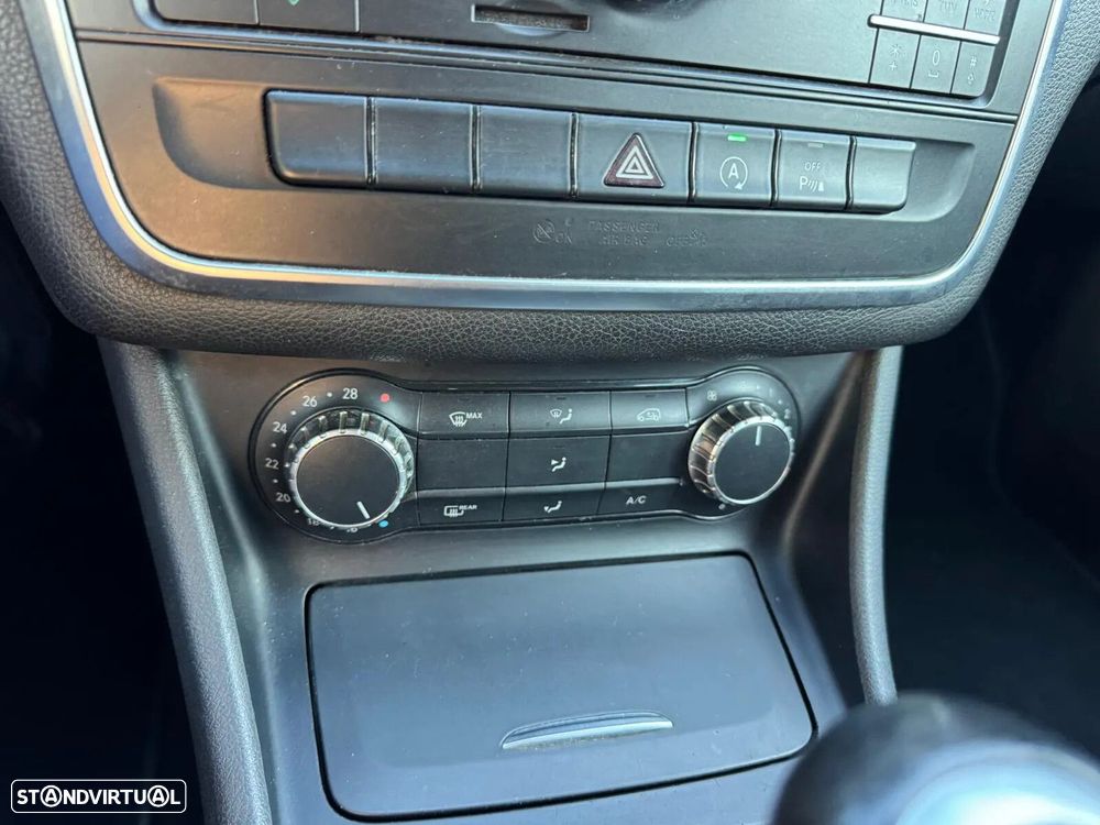 Mercedes-Benz CLA 180 CDI Urban - 25